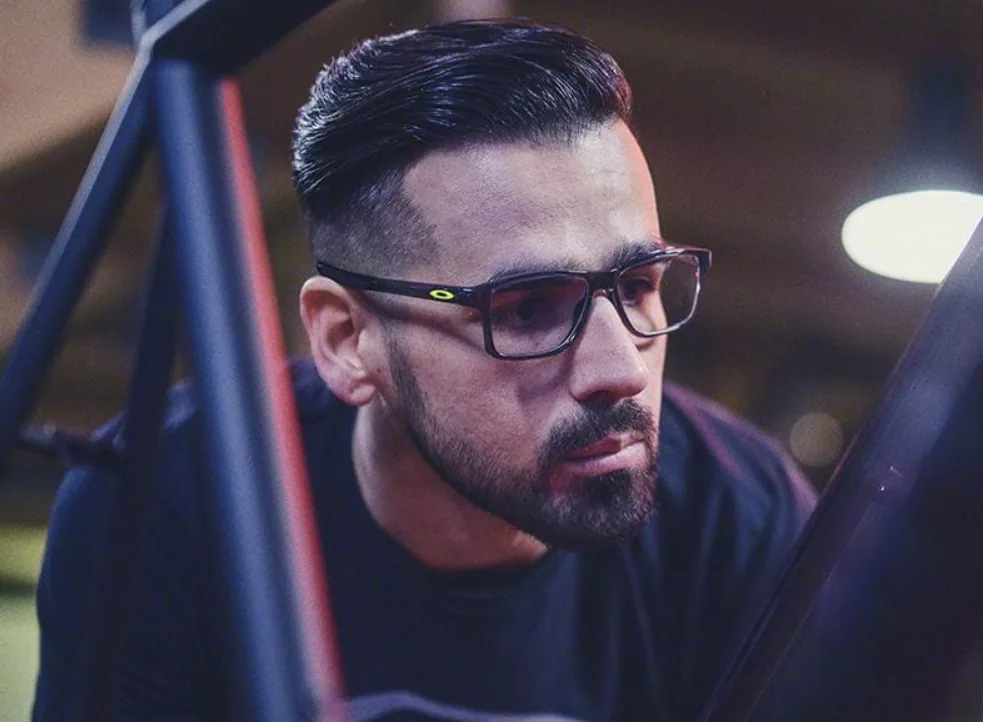 Exploring the Top Eyeglass Brands: A Comprehensive Guide