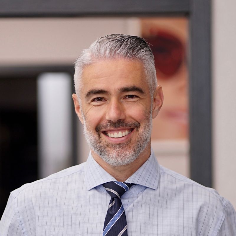 Dr. Boris Kapelnik